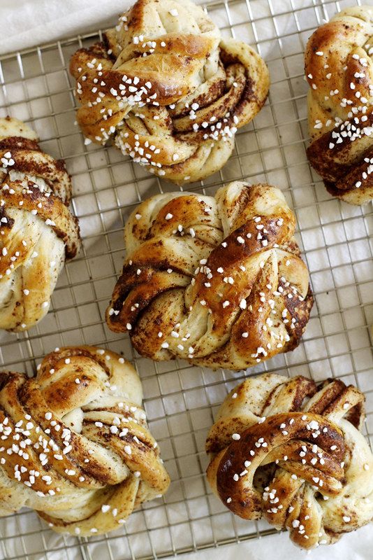 Top 5 snacks for the 2024 Super Bowl that will impress your friends!